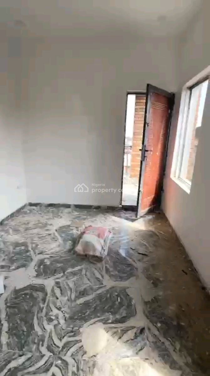 Standard and Spacious Mini Flat, Ladilak, Shomolu, Lagos, Mini Flat (room and Parlour) for Rent