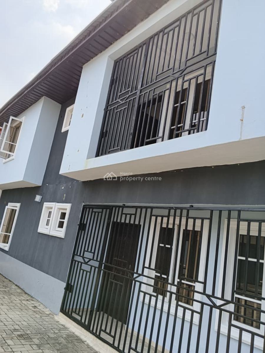 Standard and Spacious 3 Bedroom Flat, Ojodu Berger, Ojodu, Lagos, Flat / Apartment for Rent