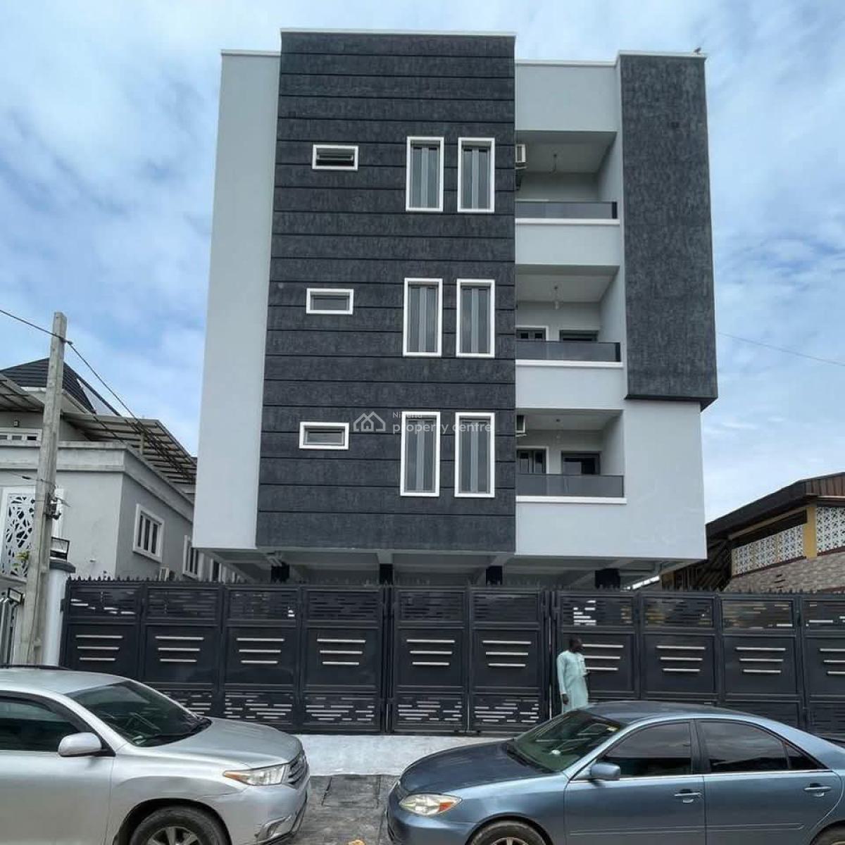 Perfectly Built 3 Bedroom Apartment, Yaba, Lagos, Flat / Apartment for Sale