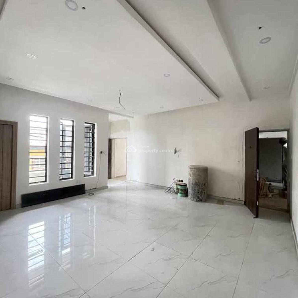 Perfectly Built 3 Bedroom Apartment, Yaba, Lagos, Flat / Apartment for Sale