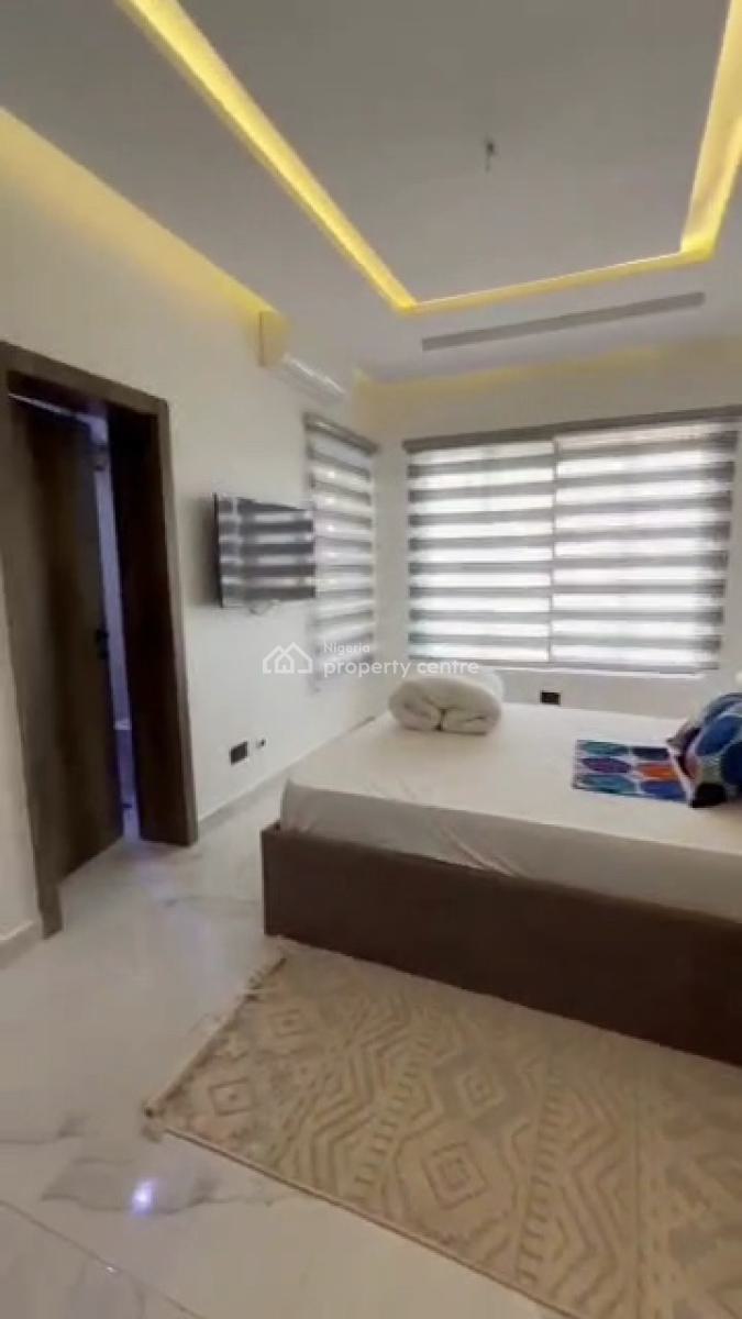 Waterfront Furnished 3bedroom Apartment Upstairs, Banana Island Road, Banana Island, Ikoyi, Lagos, Flat / Apartment for Rent