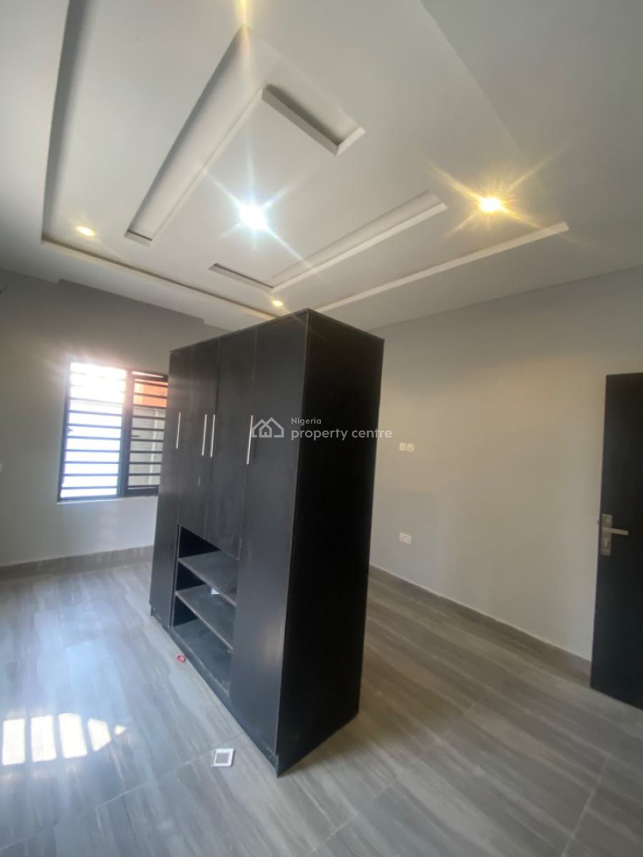 an Executive Two Bedroom Flat, Thera Annex Estate Behind Blenco Mall, Lekki, Lagos, Flat / Apartment for Rent