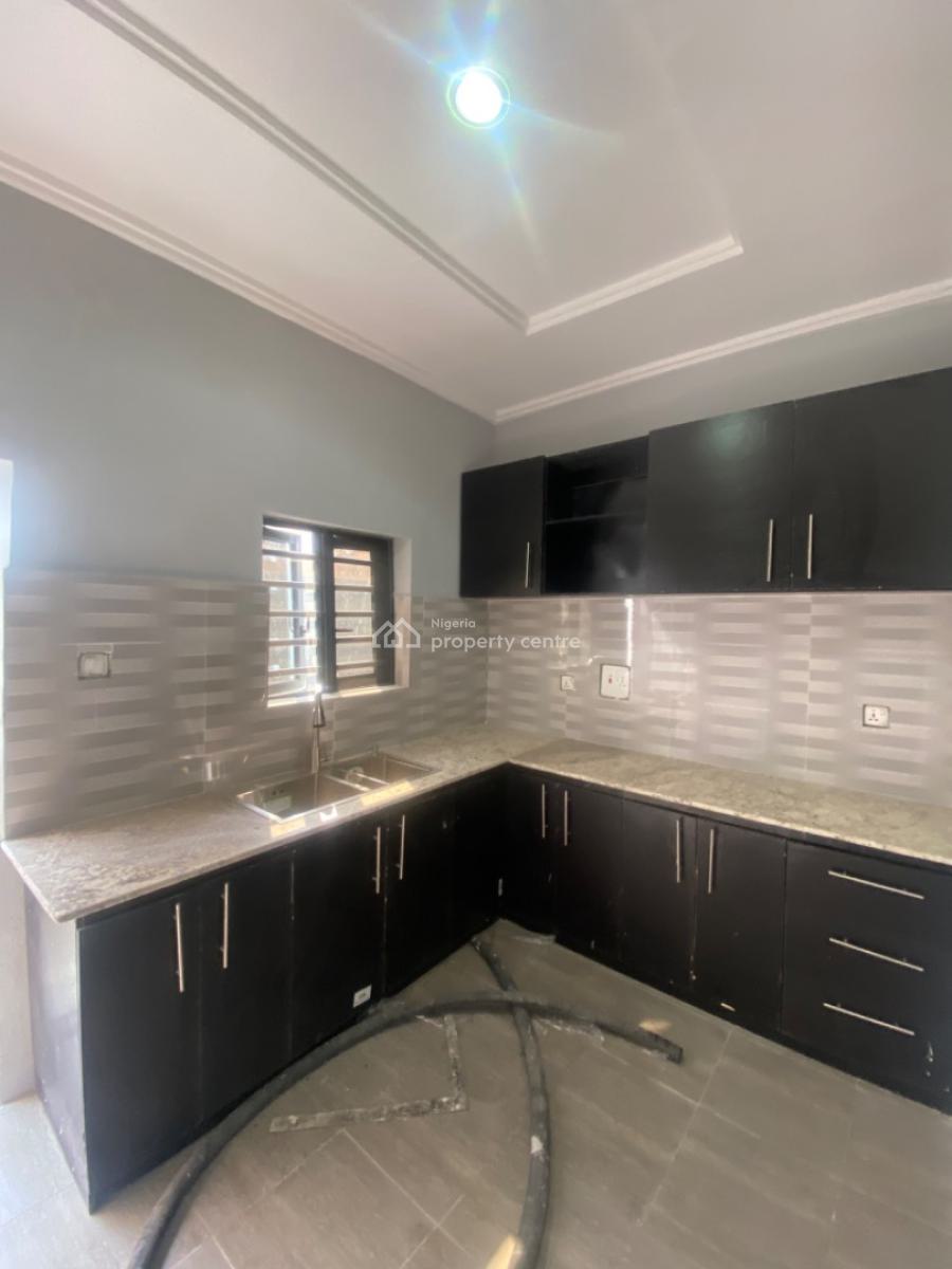 an Executive Two Bedroom Flat, Thera Annex Estate Behind Blenco Mall, Lekki, Lagos, Flat / Apartment for Rent