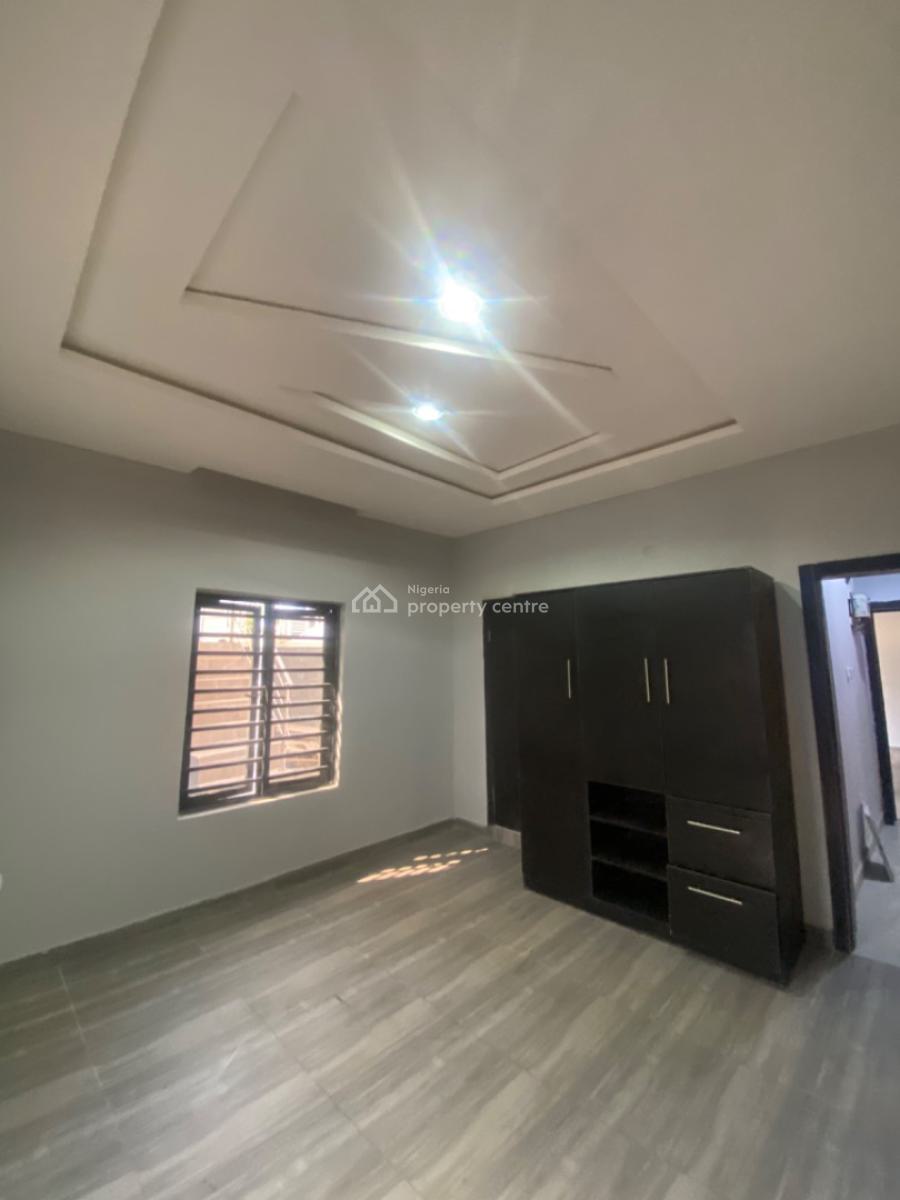 an Executive Two Bedroom Flat, Thera Annex Estate Behind Blenco Mall, Lekki, Lagos, Flat / Apartment for Rent