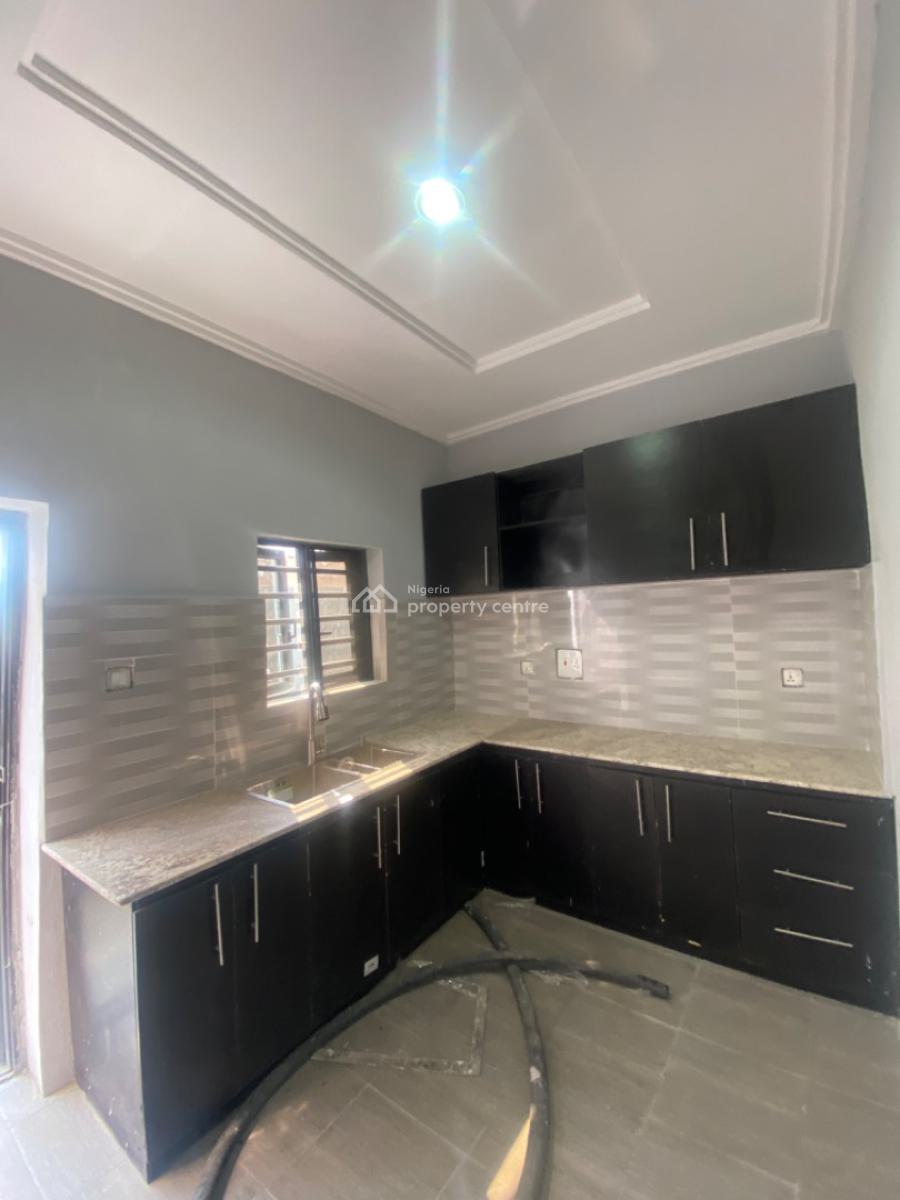 an Executive Two Bedroom Flat, Thera Annex Estate Behind Blenco Mall, Lekki, Lagos, Flat / Apartment for Rent