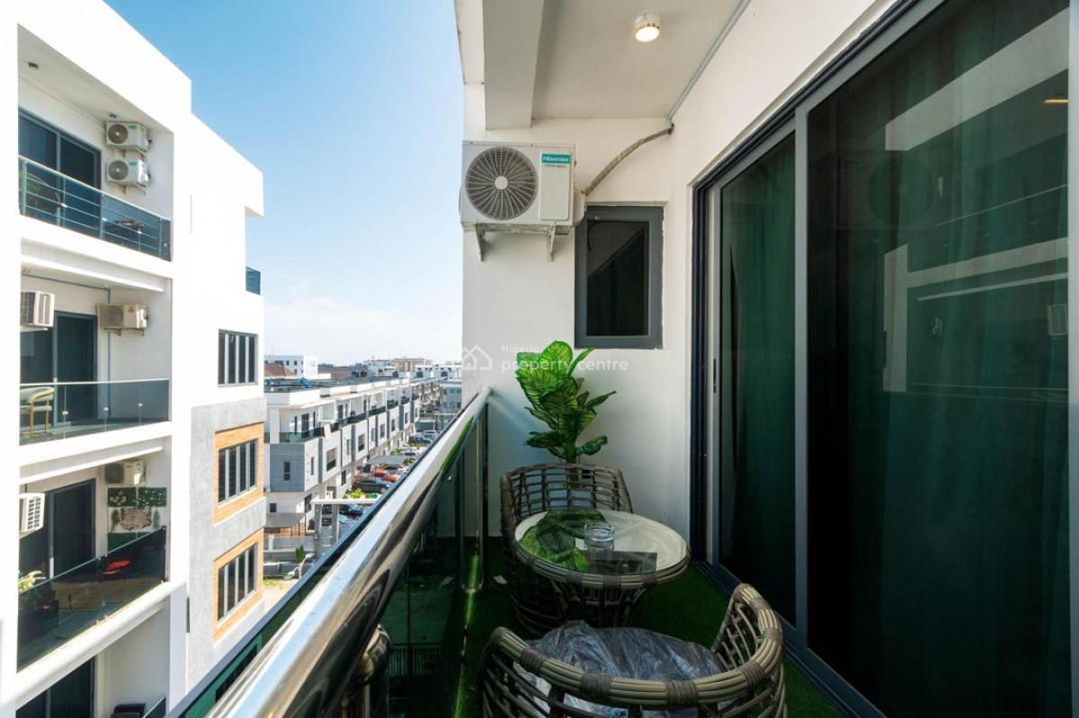 2 Bedroom Apartment with Swimming Pool, & Gym, Lekki Phase 1, Lekki, Lagos, Flat / Apartment Short Let