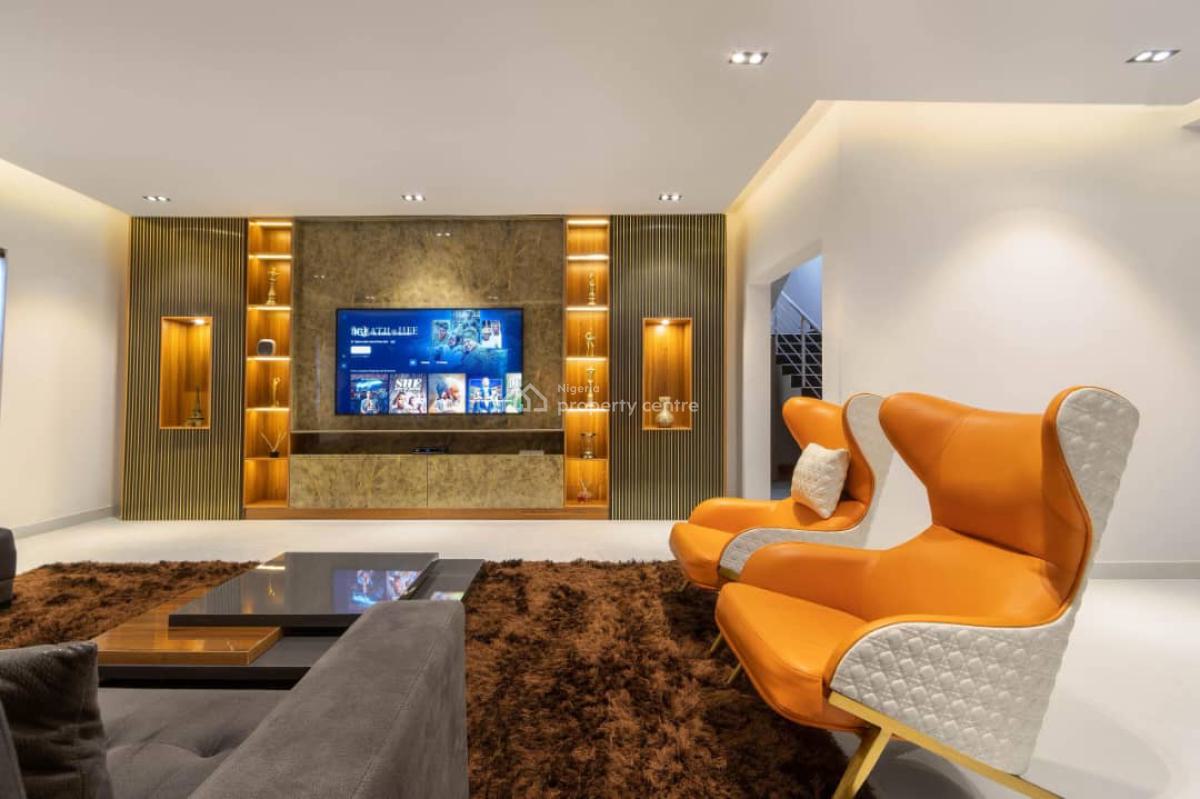 Cozy 2 Bedroom Apartment with Swimming Pool, & Ps5, Lekki Phase 1, Lekki, Lagos, Flat / Apartment Short Let