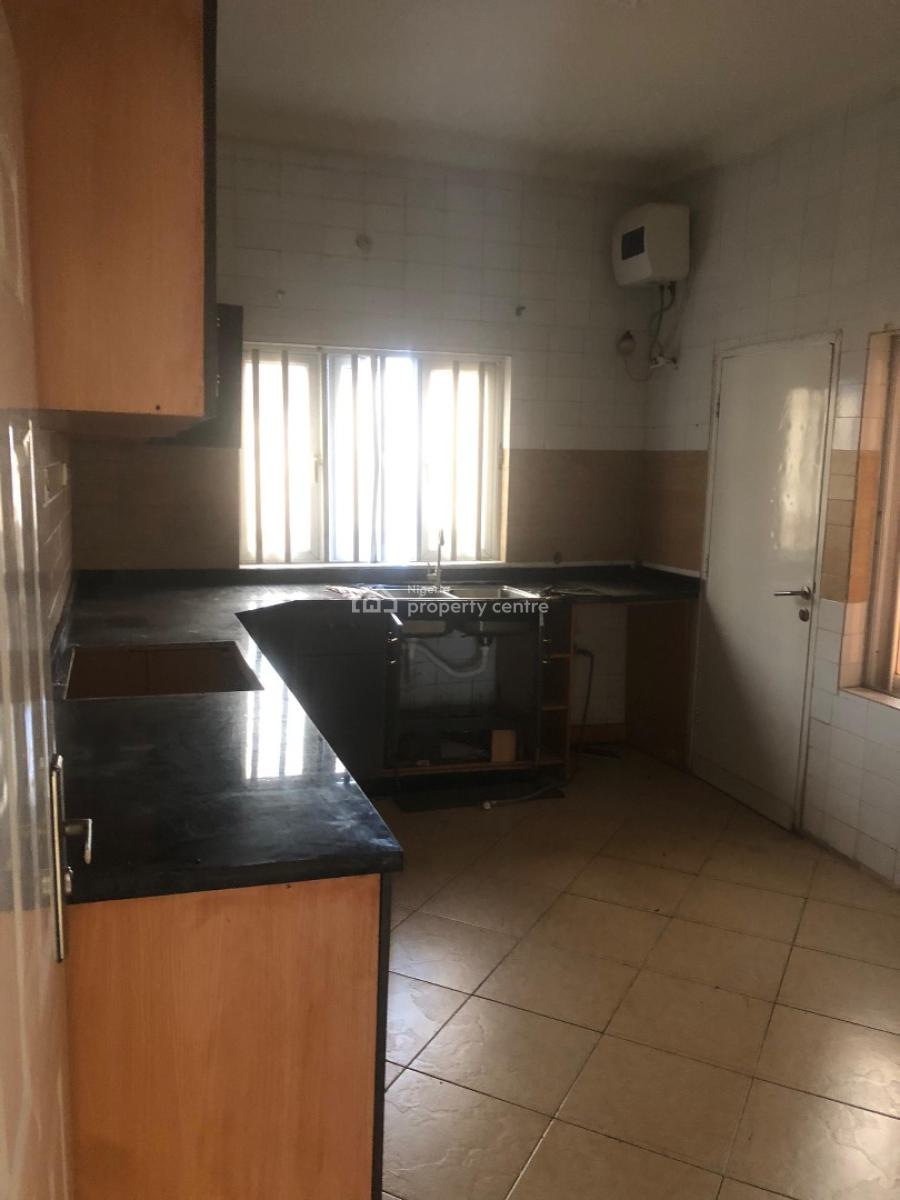 4 Bedroom Terrace Duplex with Bq, Osapa, Lekki, Lagos, Terraced Duplex for Rent