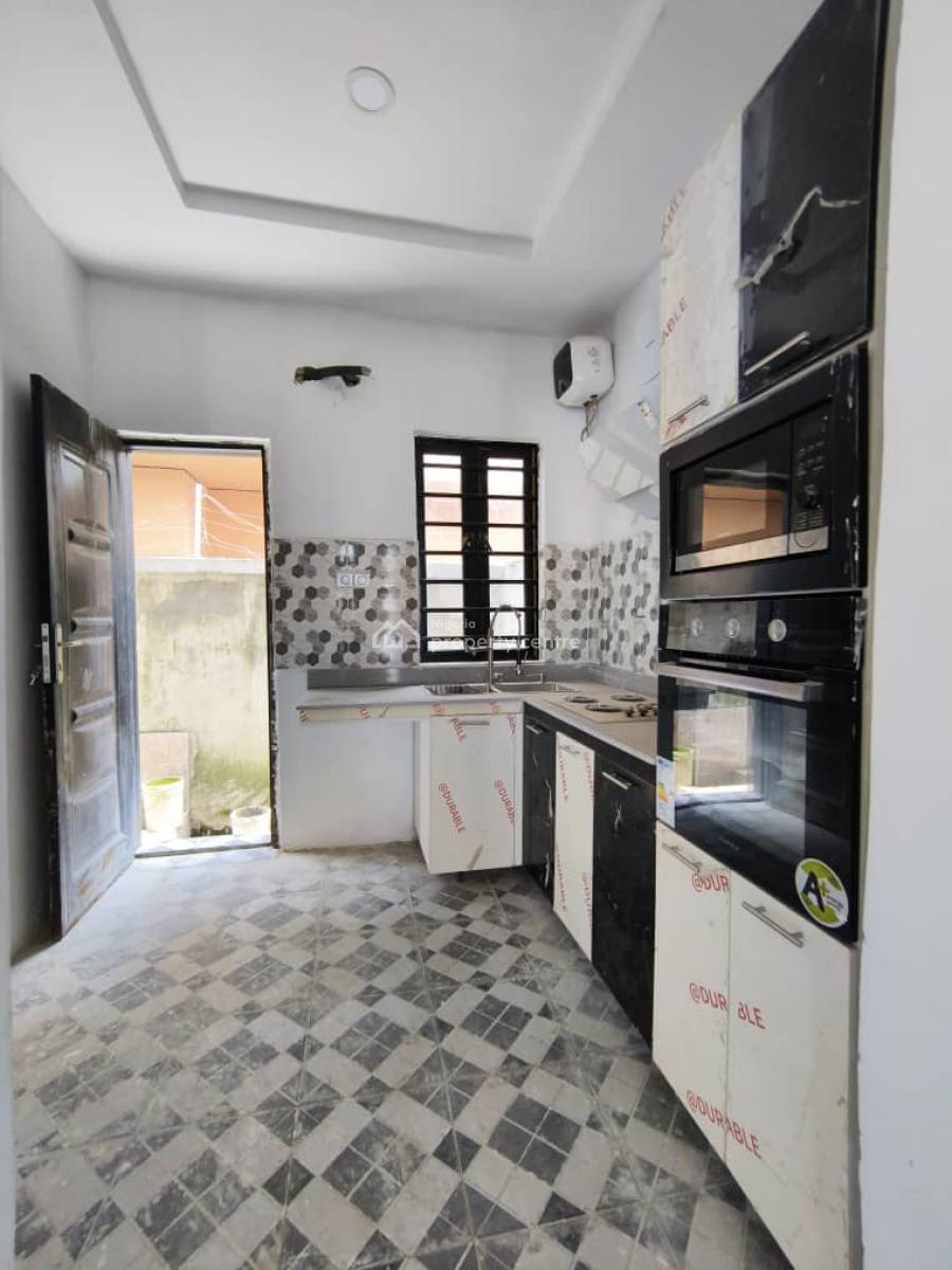 Brand Newly Built Luxury 2 Bedrooms Terrace Duplex with 1-room Bq, Chevron Drive, Lekki, Lagos, Terraced Duplex for Sale
