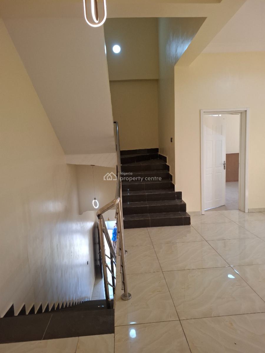 Standard 4 Bedroom Terrace Duplex, Guzape District, Abuja, Terraced Duplex for Rent