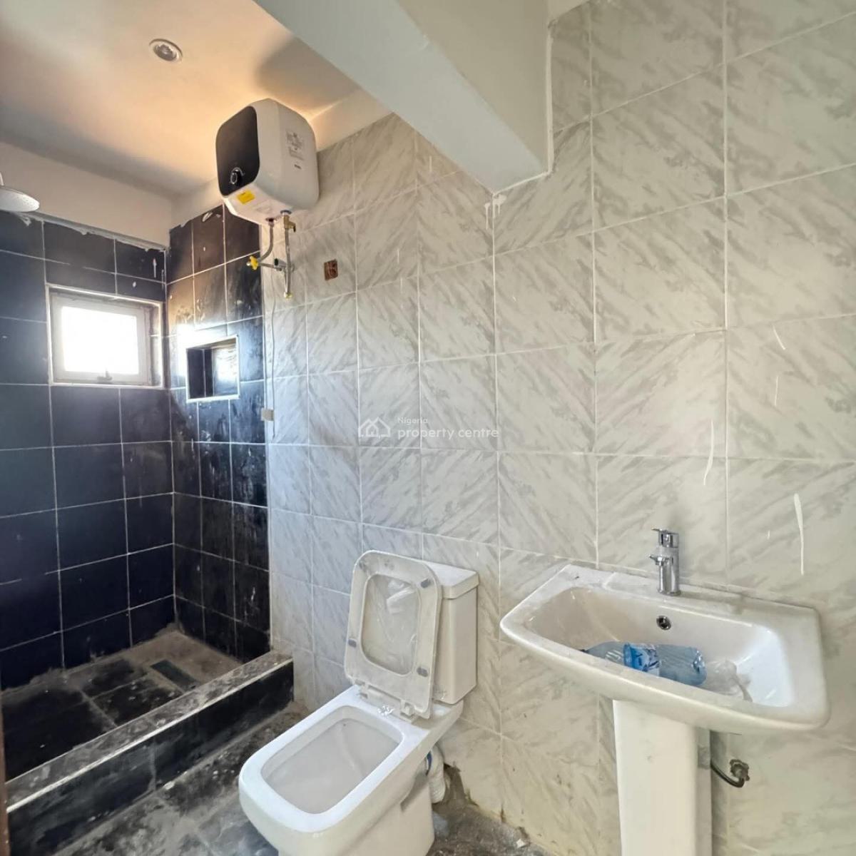 Lovely 3bedroom Apartment in a Serene Environment, Surulere, Lagos, Flat / Apartment for Sale