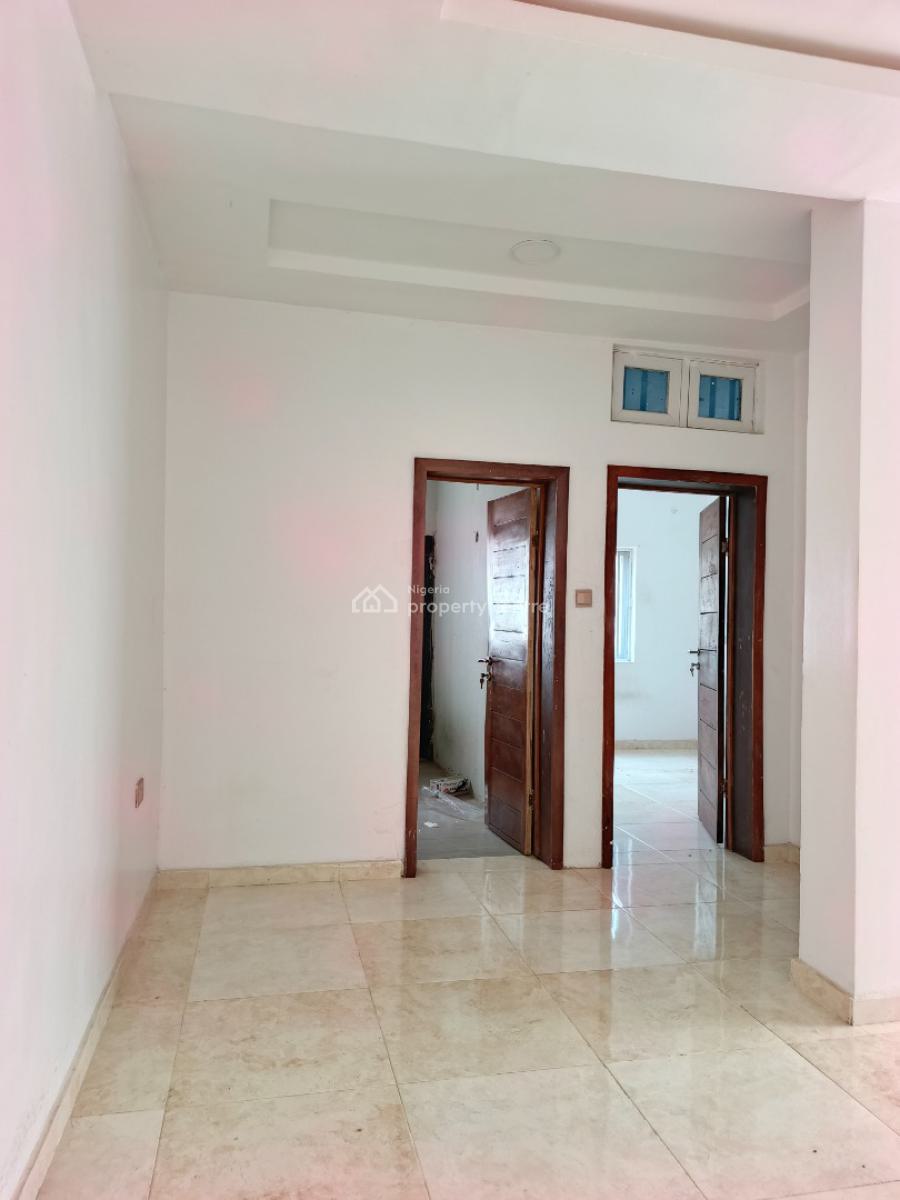 Smart Spacious Conducive Mini Flat (room and Parlor), at Ogombo Abraham Adesanya Axis, Ajah, Lagos, Mini Flat (room and Parlour) for Rent