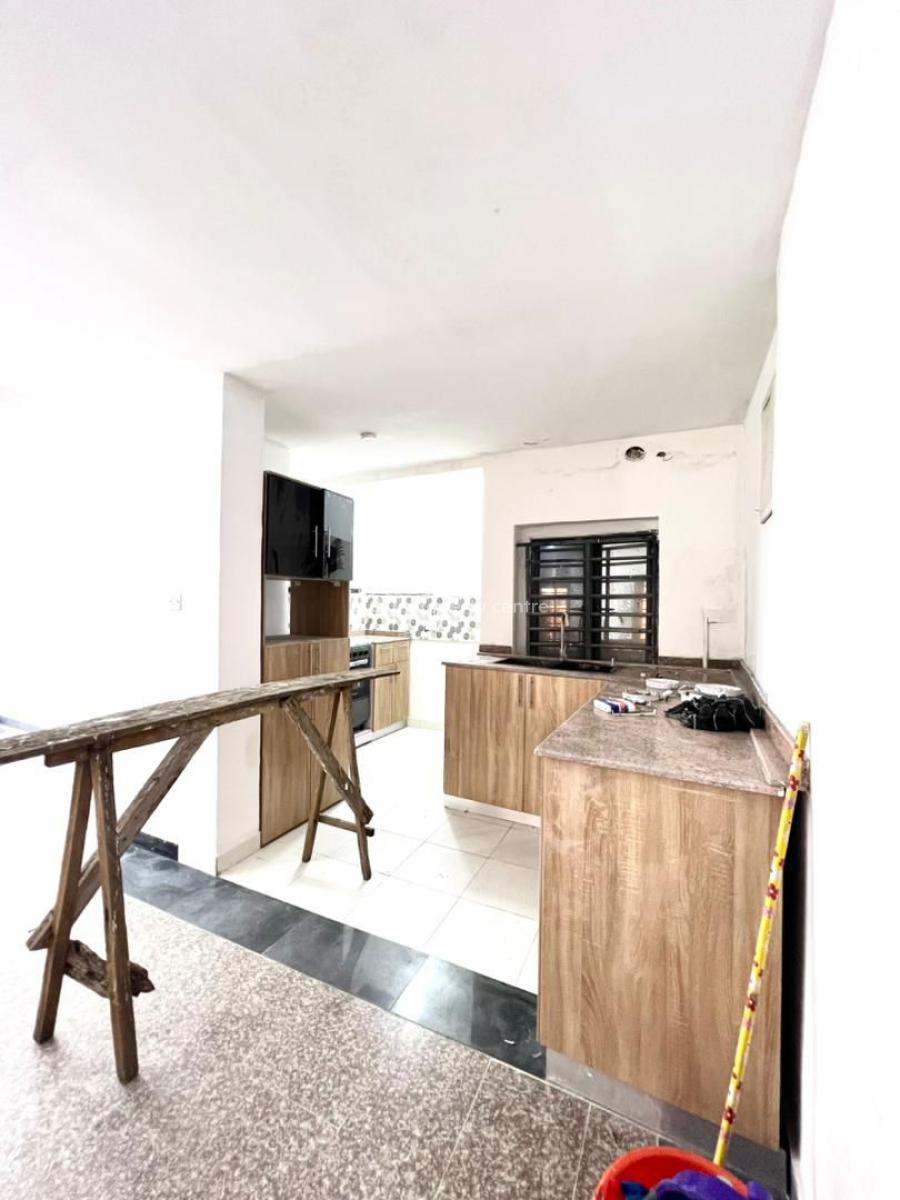 2 Bedroom Apartment with Bq, Lekki Phase 1, Lekki, Lagos, Flat / Apartment for Rent