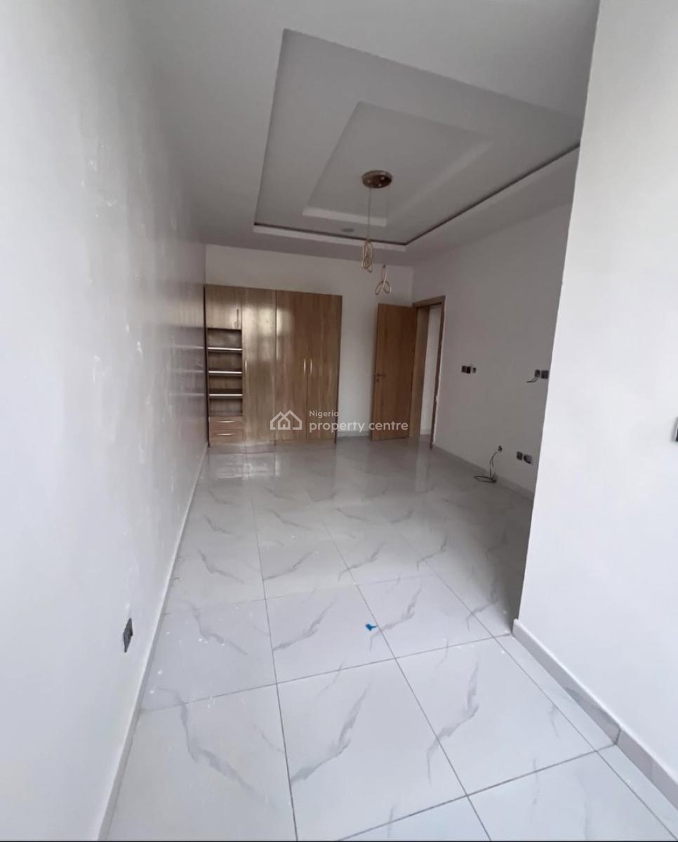2 Bedroom Apartment, Ologolo, Lekki, Lagos, Flat / Apartment for Sale