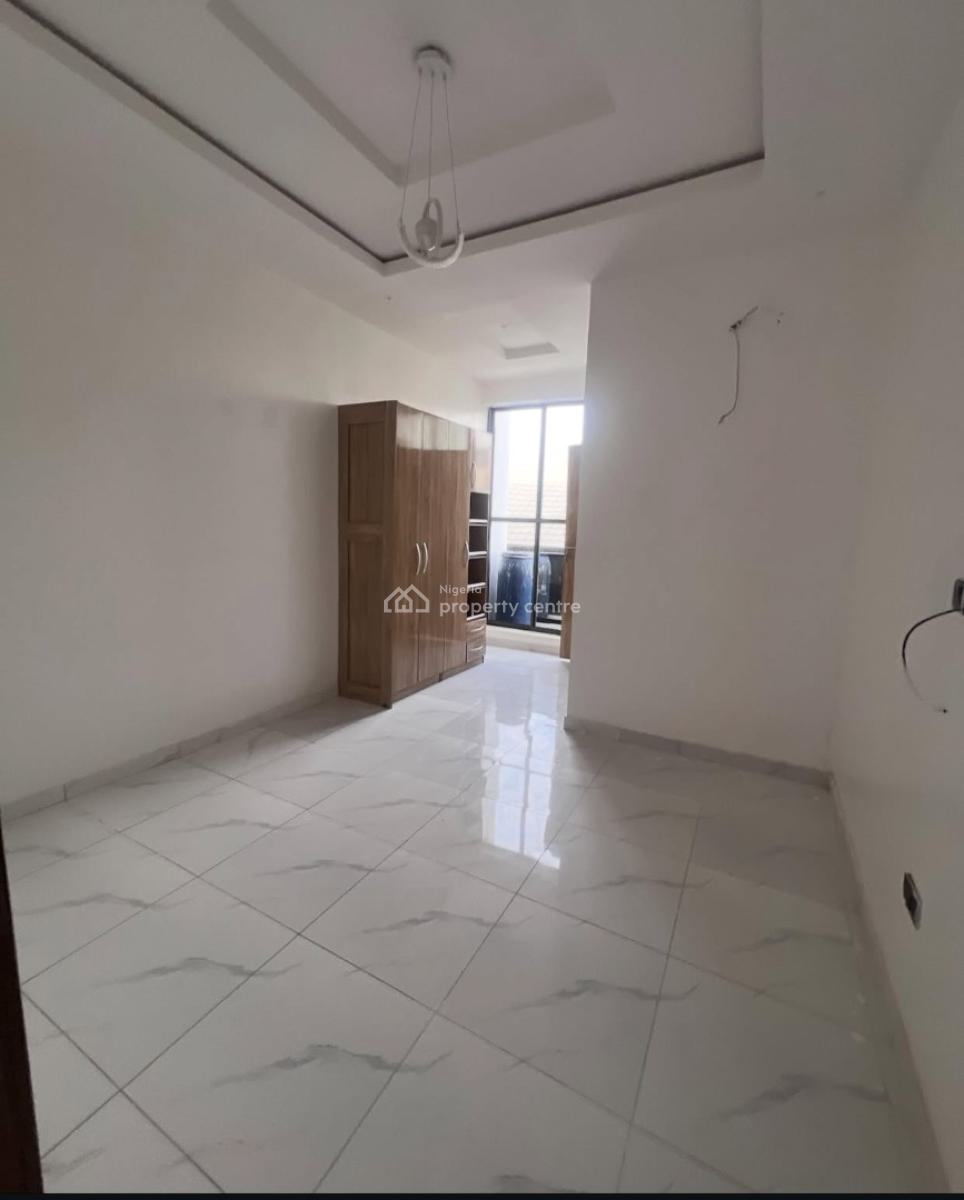 2 Bedroom Apartment, Ologolo, Lekki, Lagos, Flat / Apartment for Sale