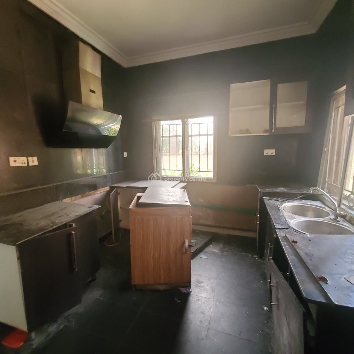 Stunning 4 Bedroom Duplex with a Bq in a Secured Estate, Chevron, Lekki, Lagos, House for Rent