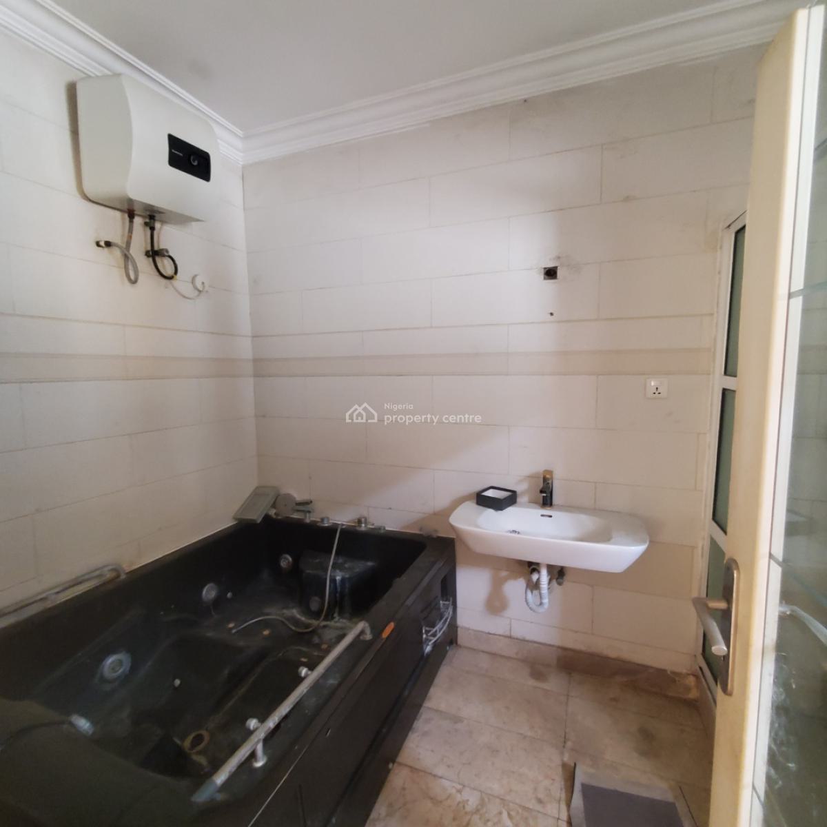 Stunning 4 Bedroom Duplex with a Bq in a Secured Estate, Chevron, Lekki, Lagos, House for Rent