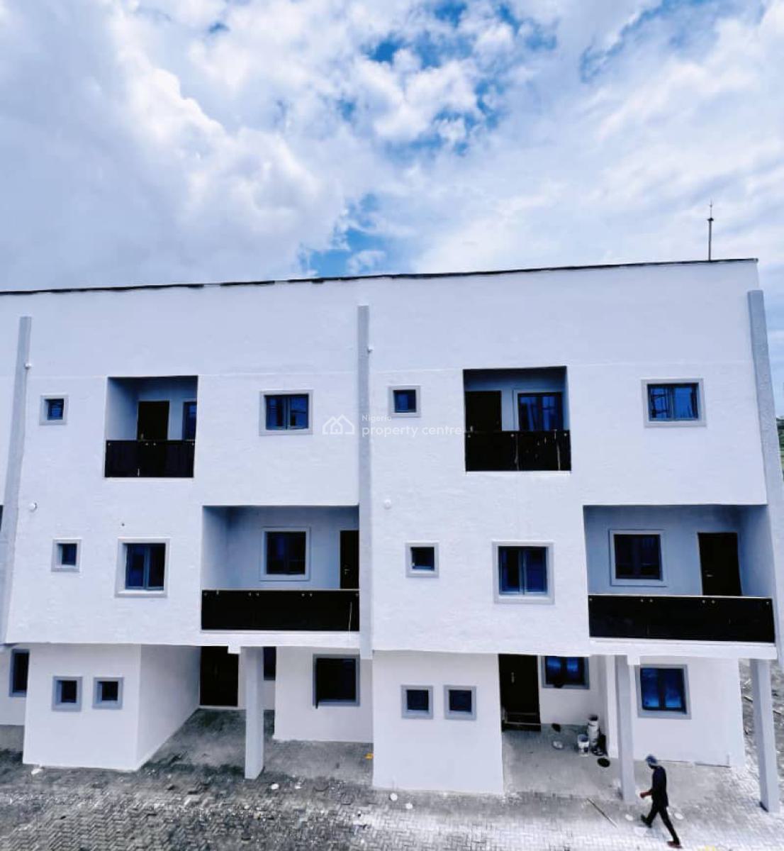 Luxury 4 Bedroom Terrace, Monastery Road, Sangotedo, Ajah, Lagos, Terraced Duplex for Sale