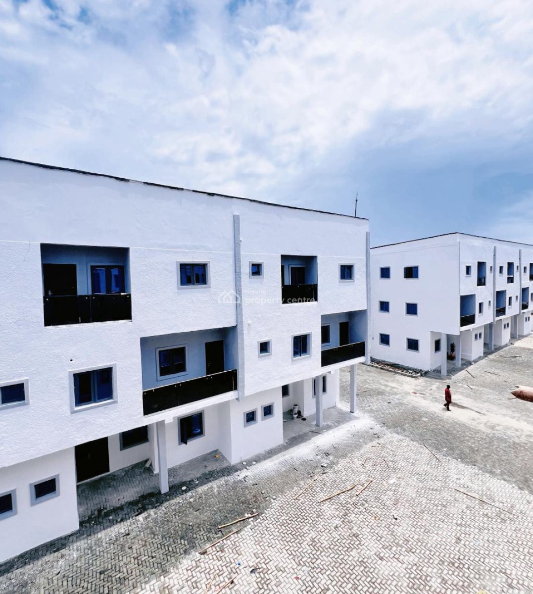 Luxury 4 Bedroom Terrace, Monastery Road, Sangotedo, Ajah, Lagos, Terraced Duplex for Sale