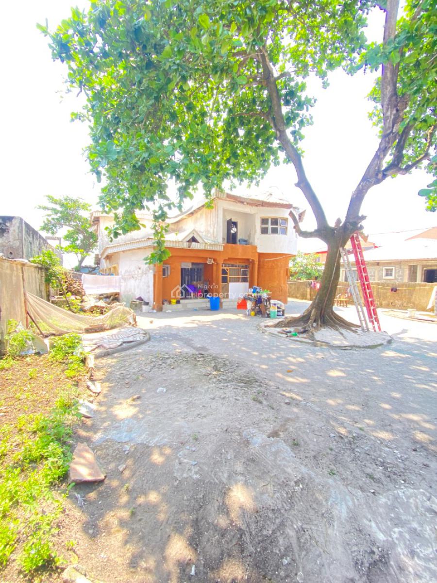 Best Deal Ever! 650sqm Land with an Old Structure, Off Alpha Beach Road, Chevron, Lekki, Lagos, Residential Land for Sale