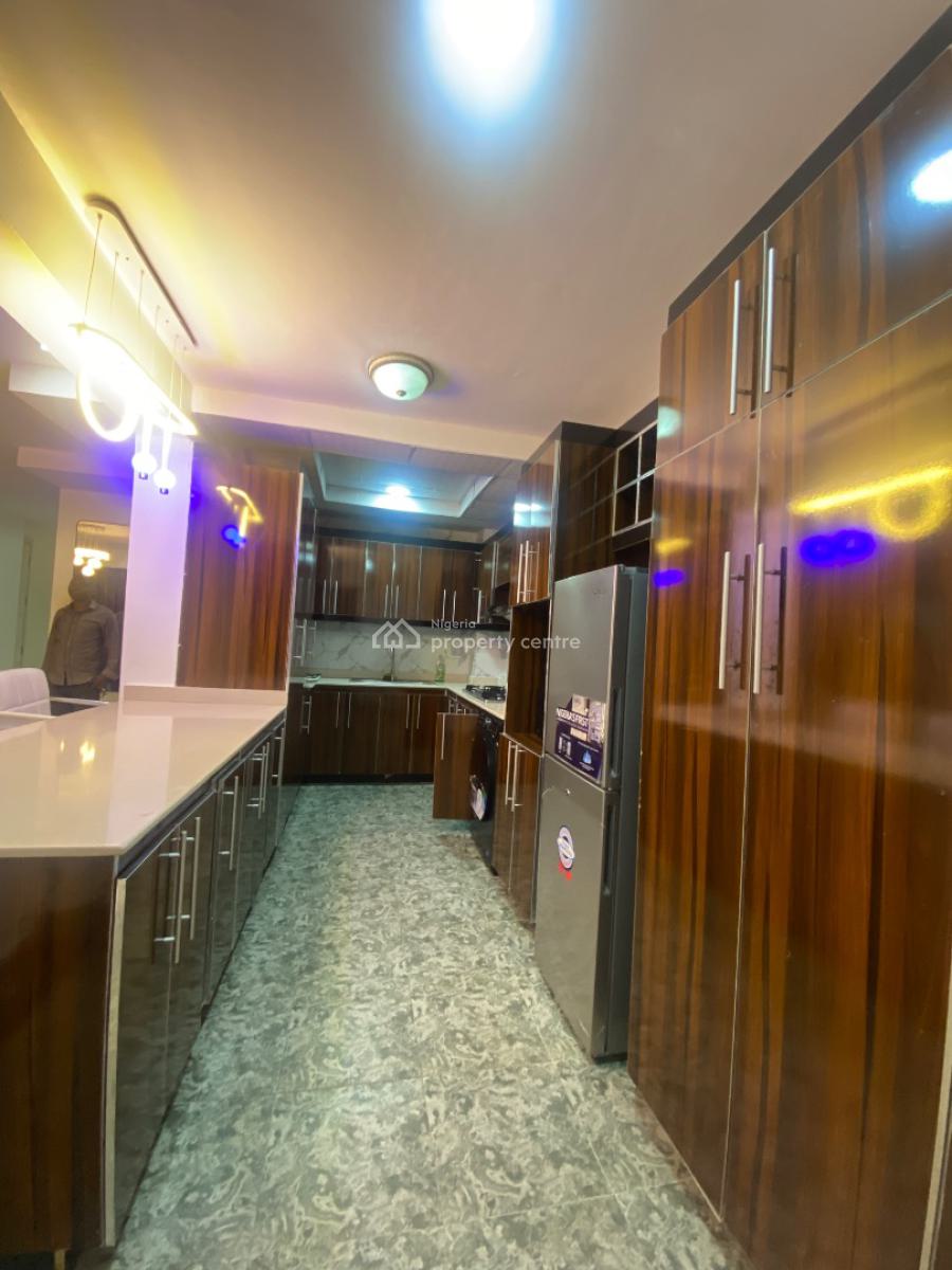 Distress Fully Furnished 3 Bedroom Apartment, New Road, Lekki, Lagos, Flat / Apartment for Sale