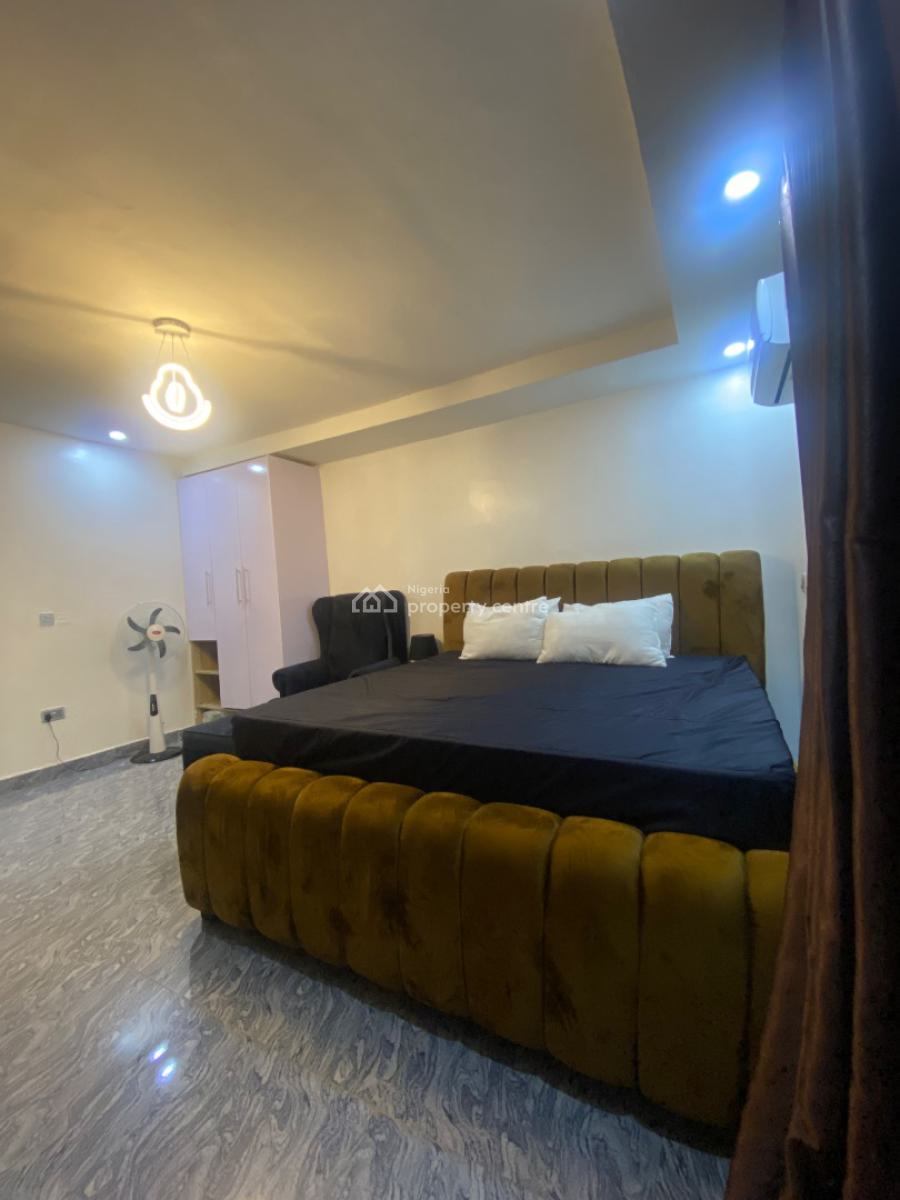Distress Fully Furnished 3 Bedroom Apartment, New Road, Lekki, Lagos, Flat / Apartment for Sale