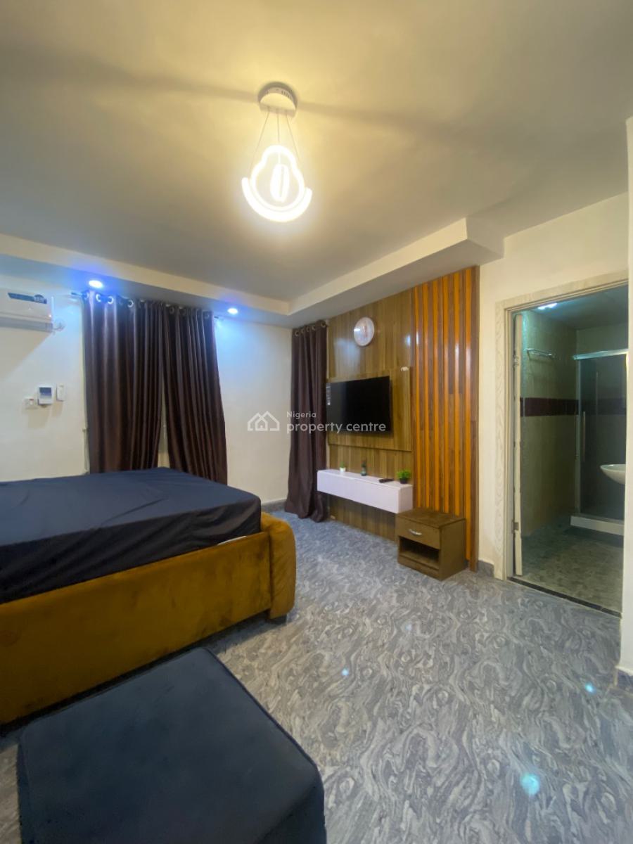 Distress Fully Furnished 3 Bedroom Apartment, New Road, Lekki, Lagos, Flat / Apartment for Sale