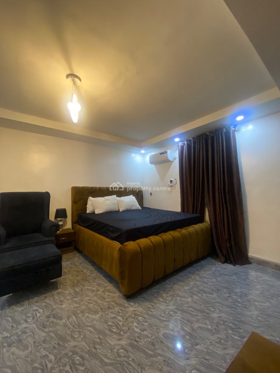 Distress Fully Furnished 3 Bedroom Apartment, New Road, Lekki, Lagos, Flat / Apartment for Sale
