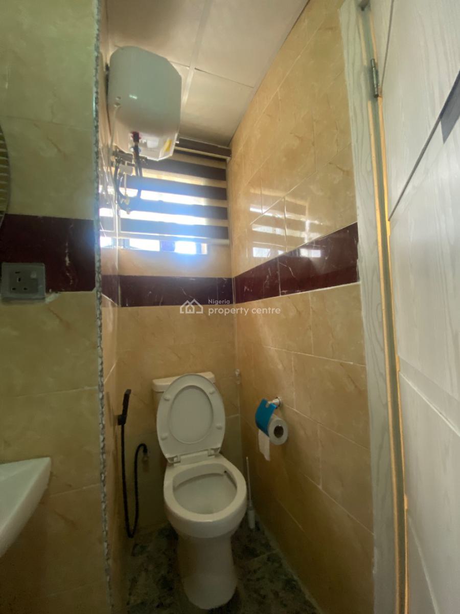 Distress Fully Furnished 3 Bedroom Apartment, New Road, Lekki, Lagos, Flat / Apartment for Sale