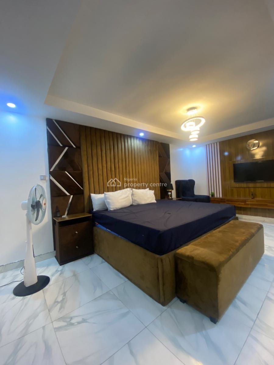 Distress Fully Furnished 3 Bedroom Apartment, New Road, Lekki, Lagos, Flat / Apartment for Sale