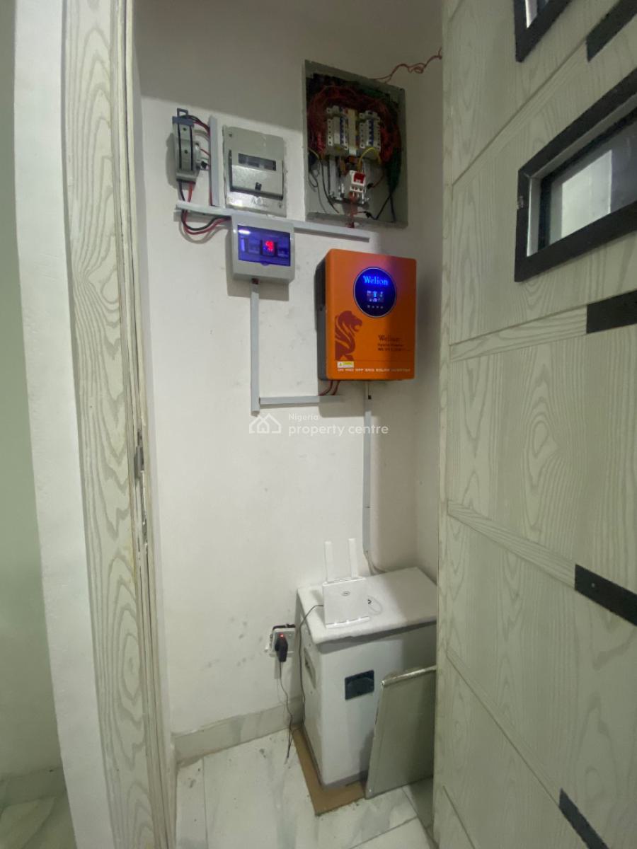 Distress Fully Furnished 3 Bedroom Apartment, New Road, Lekki, Lagos, Flat / Apartment for Sale