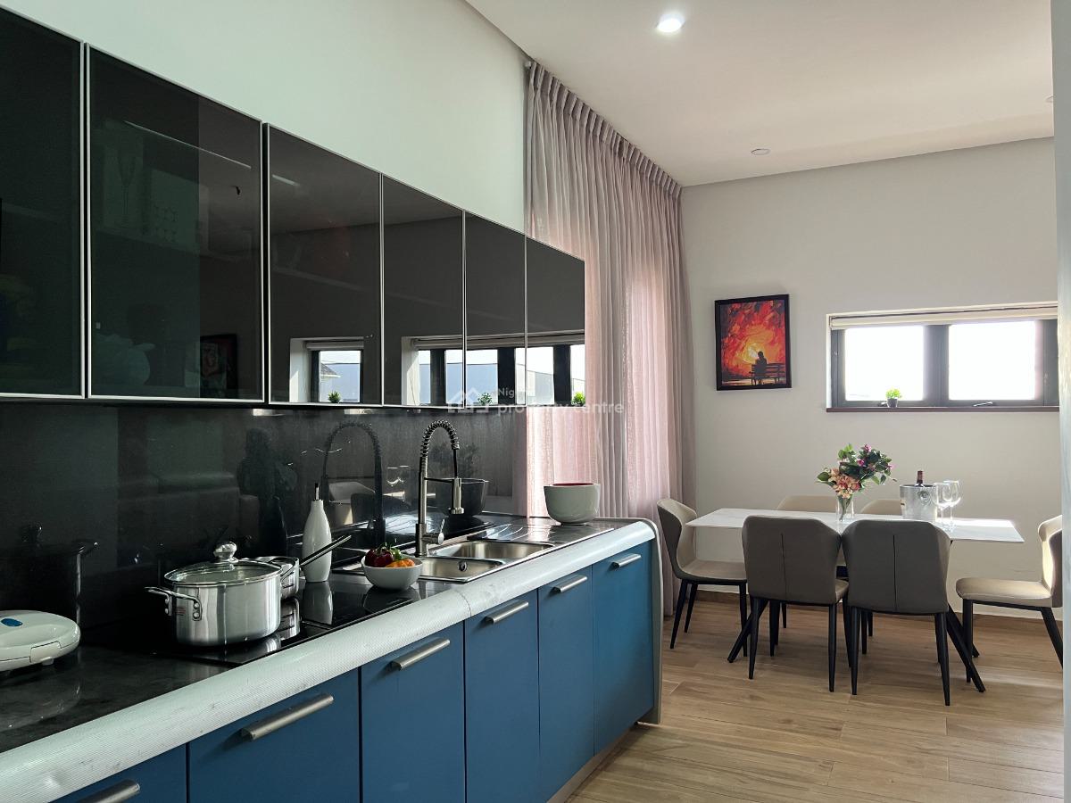 Luxury 2 Bedroom Staycation Apartment, Enahoro Crescent, Lekki, Lagos, Flat / Apartment Short Let