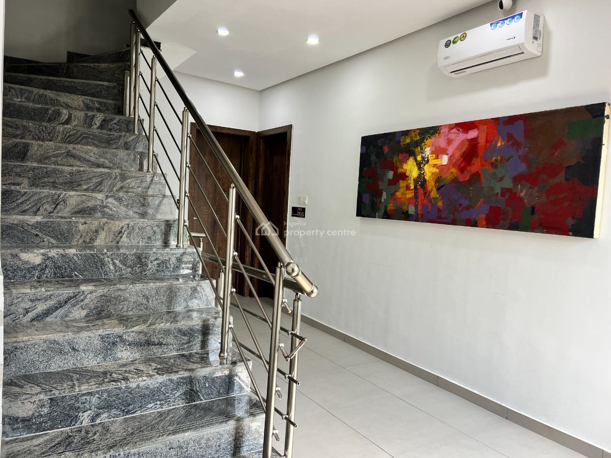 Luxury 2 Bedroom Staycation Apartment, Enahoro Crescent, Lekki, Lagos, Flat / Apartment Short Let