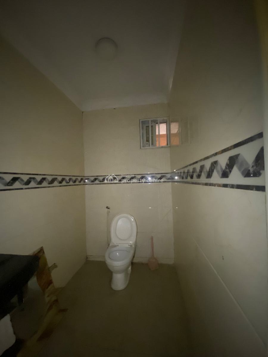 3 Bedroom Apartment, New Road, Lekki, Lagos, Flat / Apartment for Rent