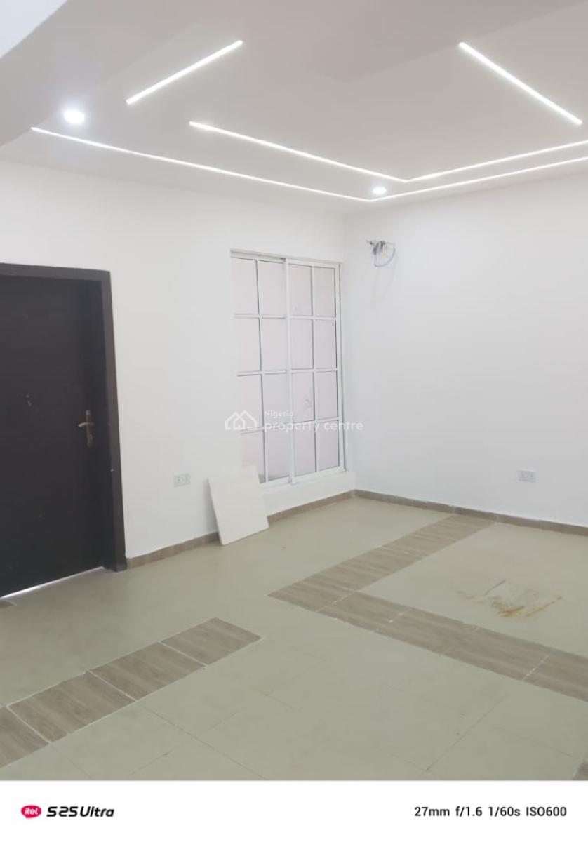 2 Bedroom Flat Upstairs, Chevron Alternative Route, Lekki, Lagos, Flat / Apartment for Rent