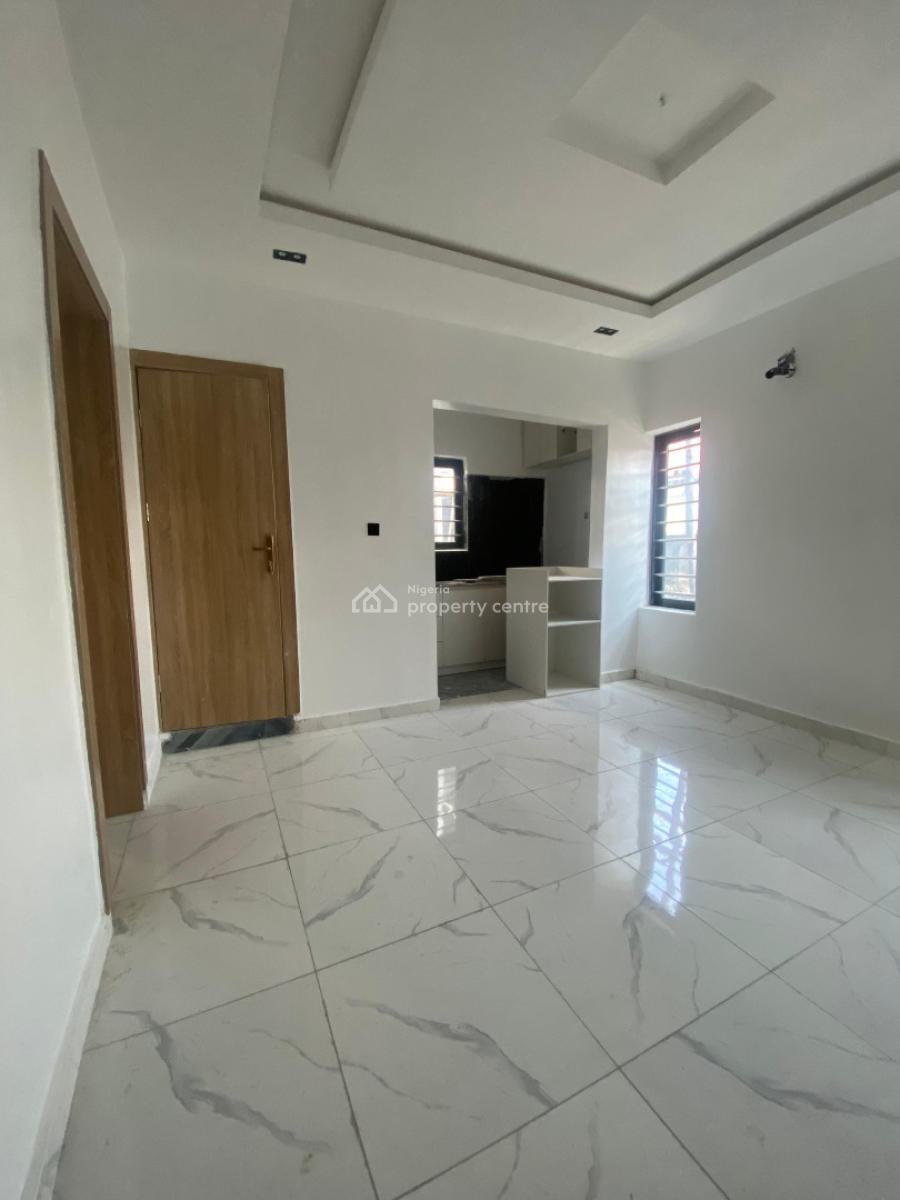 Fitted 2 Bedroom Apartment, Ologolo, Lekki, Lagos, Flat / Apartment for Sale