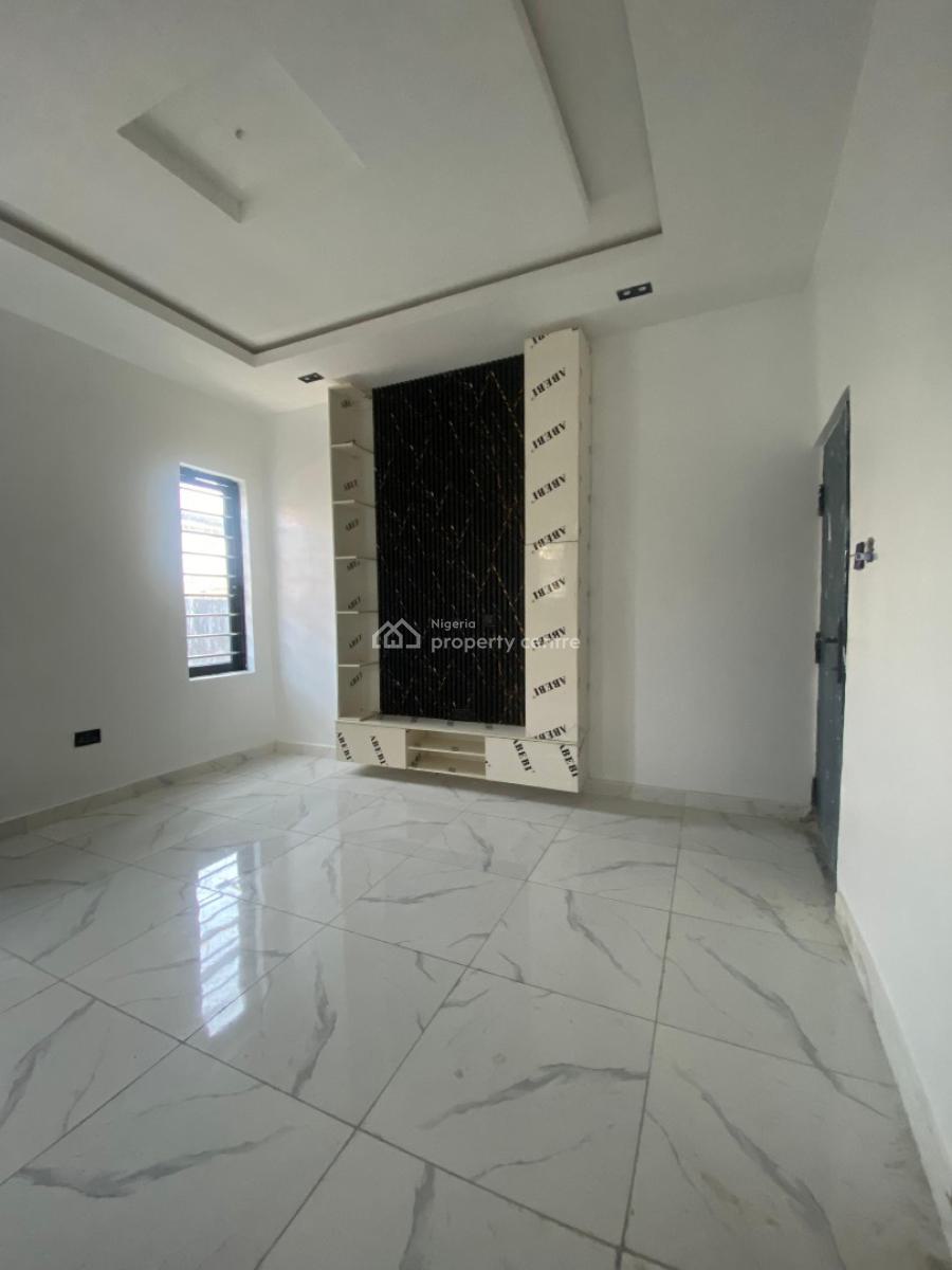 Fitted 2 Bedroom Apartment, Ologolo, Lekki, Lagos, Flat / Apartment for Sale