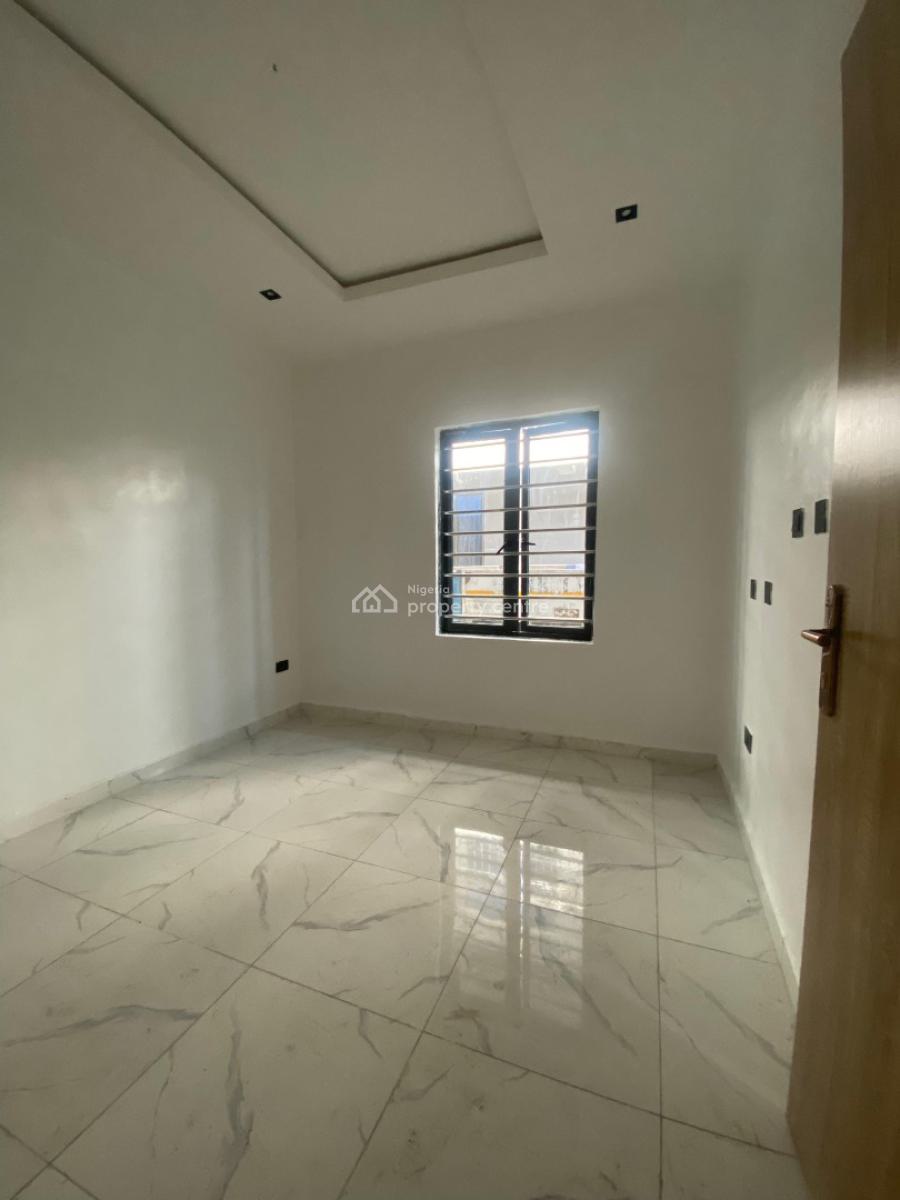 Fitted 2 Bedroom Apartment, Ologolo, Lekki, Lagos, Flat / Apartment for Sale