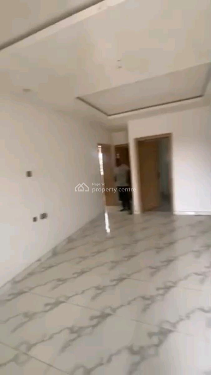 Newly Built and Spacious 2 Bedroom Flat, Adekunle, Yaba, Lagos, Flat / Apartment for Rent