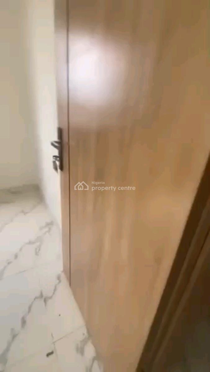 Newly Built and Spacious 2 Bedroom Flat, Adekunle, Yaba, Lagos, Flat / Apartment for Rent