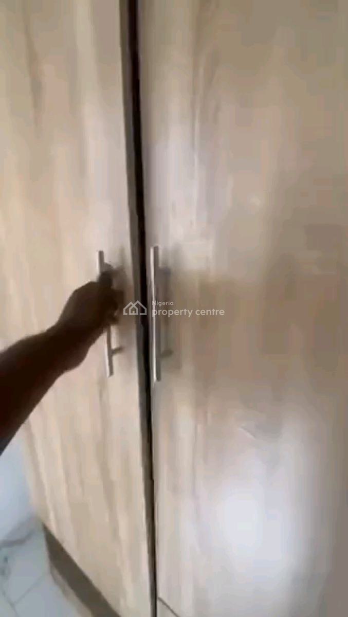 Newly Built and Spacious 2 Bedroom Flat, Adekunle, Yaba, Lagos, Flat / Apartment for Rent