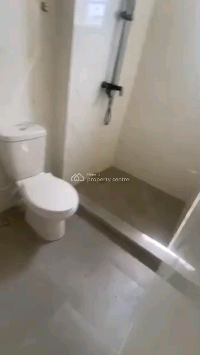 Newly Built and Spacious 2 Bedroom Flat, Adekunle, Yaba, Lagos, Flat / Apartment for Rent
