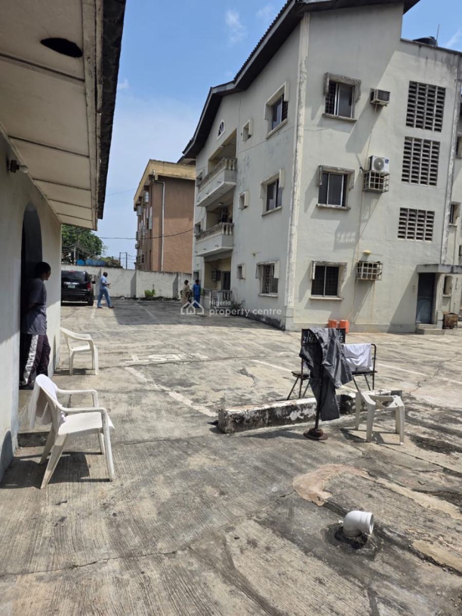 Massive Modern Block of 6 Flats 3 Bedroom on 2 Plots Measuring 1000sqm, Akinyele Crescent, Aguda, Surulere, Lagos, Block of Flats for Sale