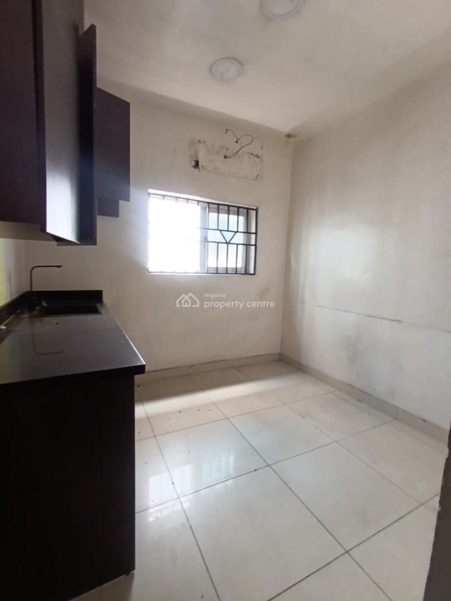 Well-maintained and Spacious Commercial Property, Ikoyi, Lagos, Commercial Property for Rent