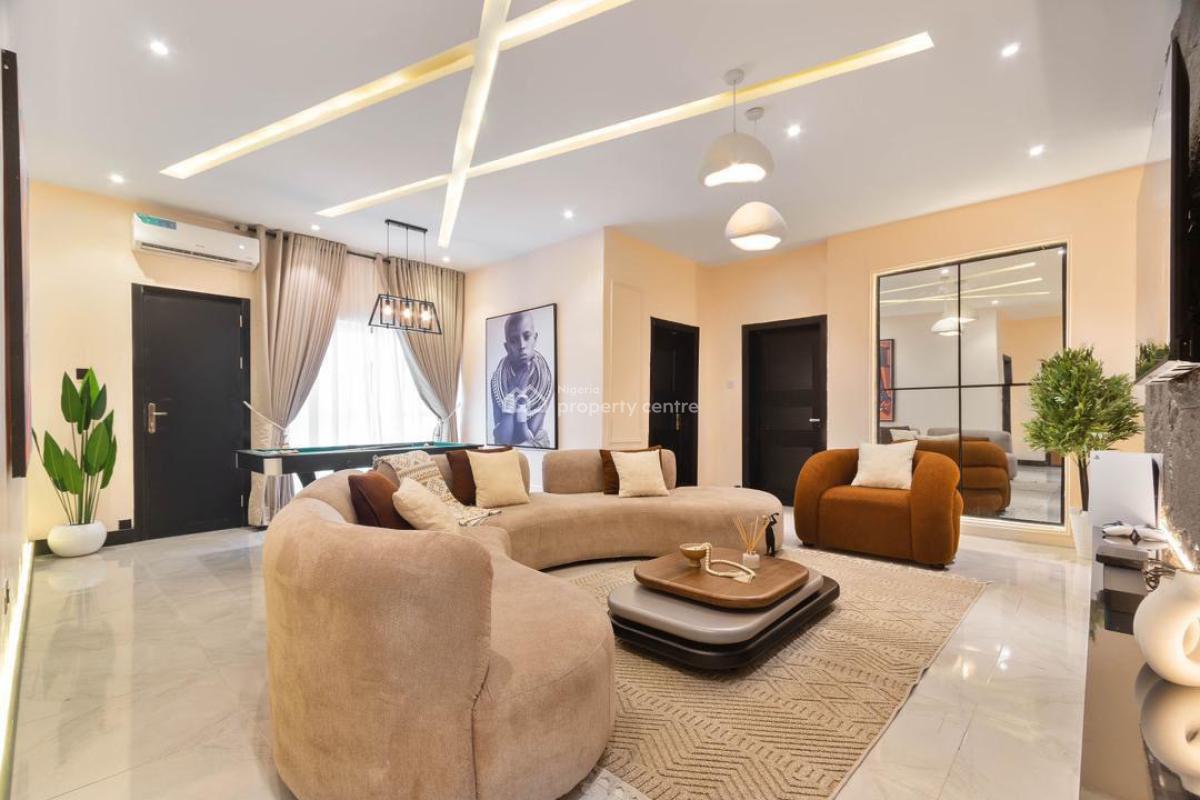 Luxury Cozy 2 Bedroom Furnished & Service Apartment, Off Freedom Way, Lekki Phase 1, Lekki, Lagos, Flat / Apartment Short Let