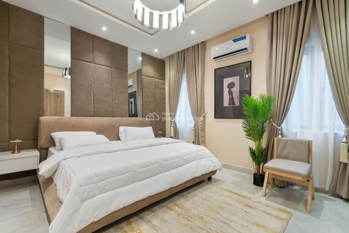 Luxury Cozy 2 Bedroom Furnished & Service Apartment, Off Freedom Way, Lekki Phase 1, Lekki, Lagos, Flat / Apartment Short Let