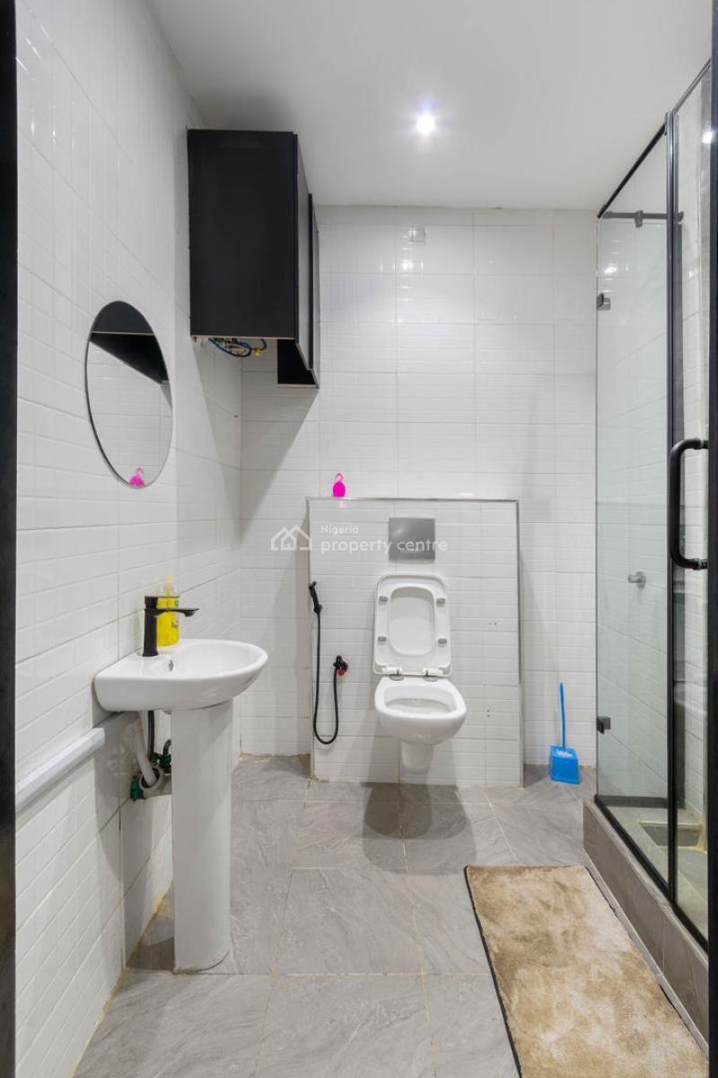 Luxury Cozy 2 Bedroom Furnished & Service Apartment, Off Freedom Way, Lekki Phase 1, Lekki, Lagos, Flat / Apartment Short Let