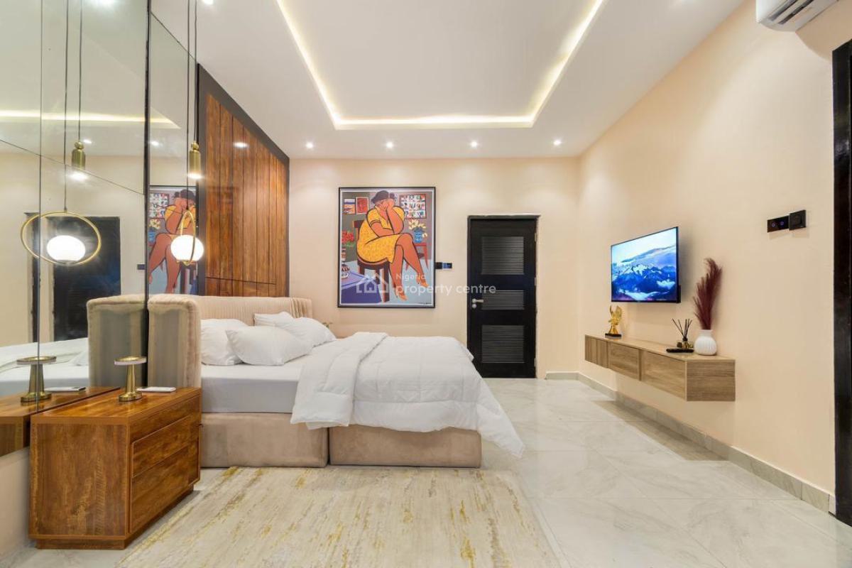 Luxury Cozy 2 Bedroom Furnished & Service Apartment, Off Freedom Way, Lekki Phase 1, Lekki, Lagos, Flat / Apartment Short Let