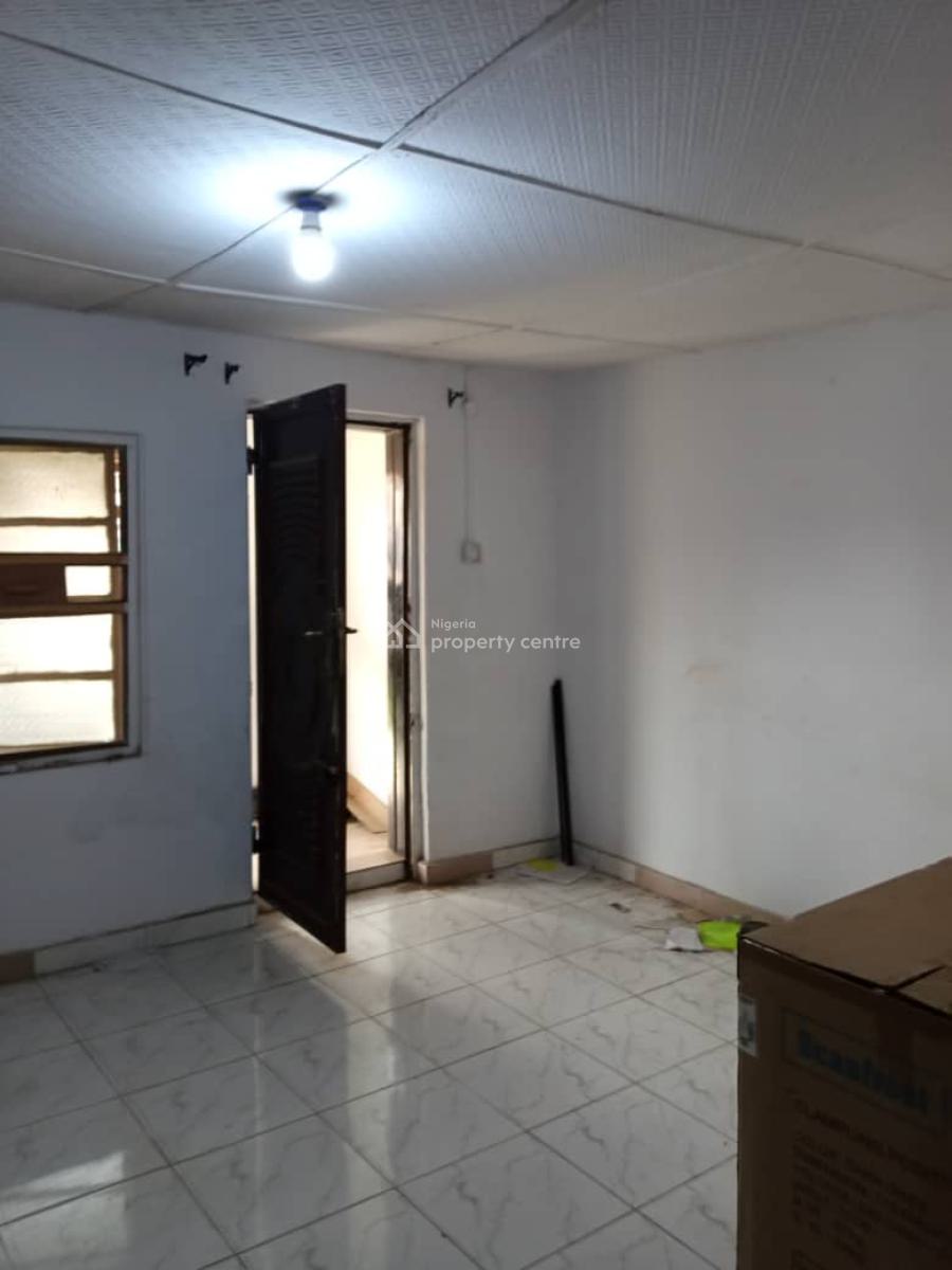 a Good 2 Bed Room Flat in  a Good Location, Alapere, Ketu, Lagos, Flat / Apartment for Rent