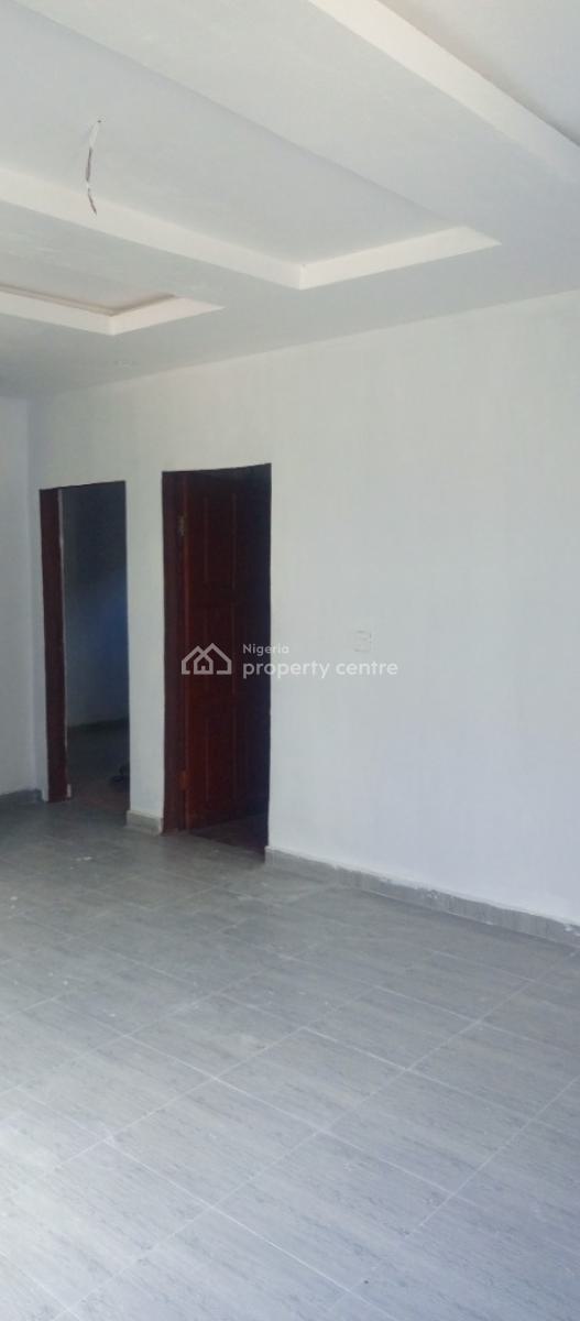 Standard Room and Parlor with Pop in an Estate Close to The Road, Bogije, Ibeju Lekki, Lagos, Mini Flat (room and Parlour) for Rent